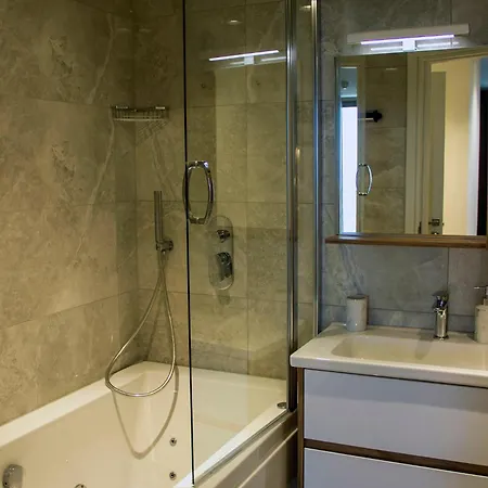 Mercury - Skydream Getaways Апартаменты *