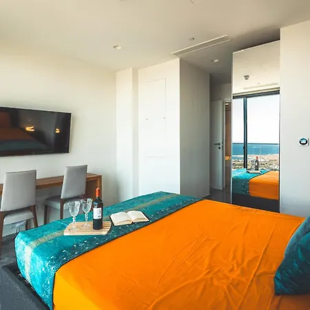 Mercury 23rd Floor - Skydream Getaways *
